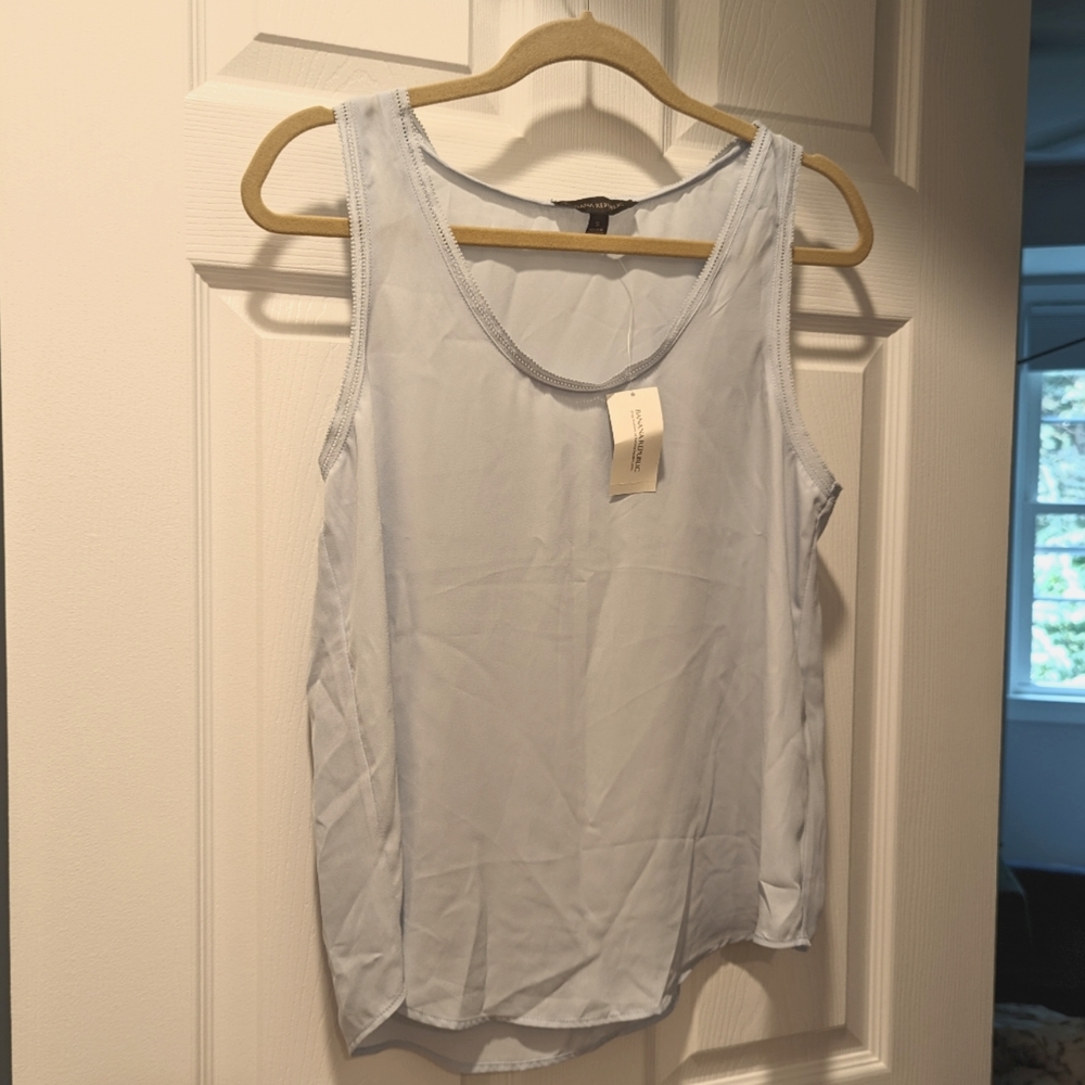 NWT Banana republic light blue camisole -S